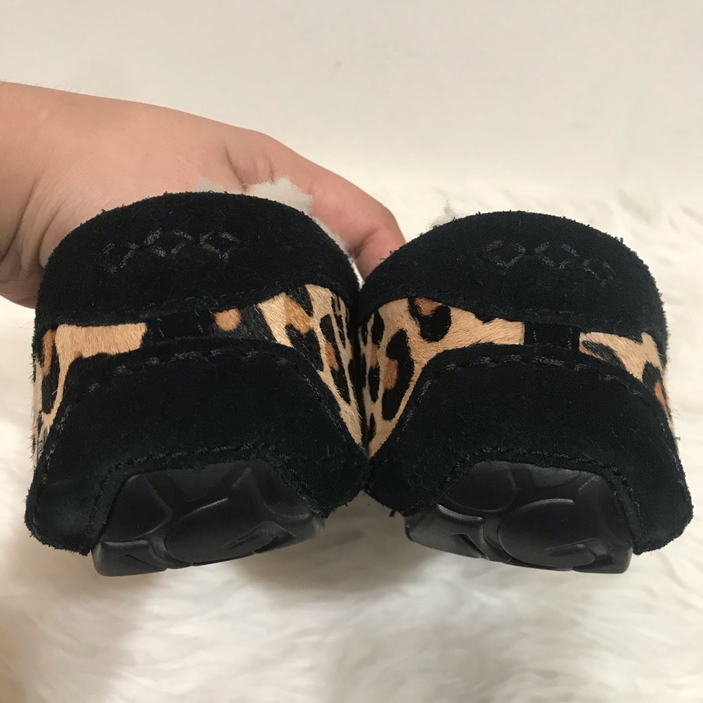 UGG Women’s Ansley Calf Hair Leopard Slippers Size 6 - Picture 9 of 12
